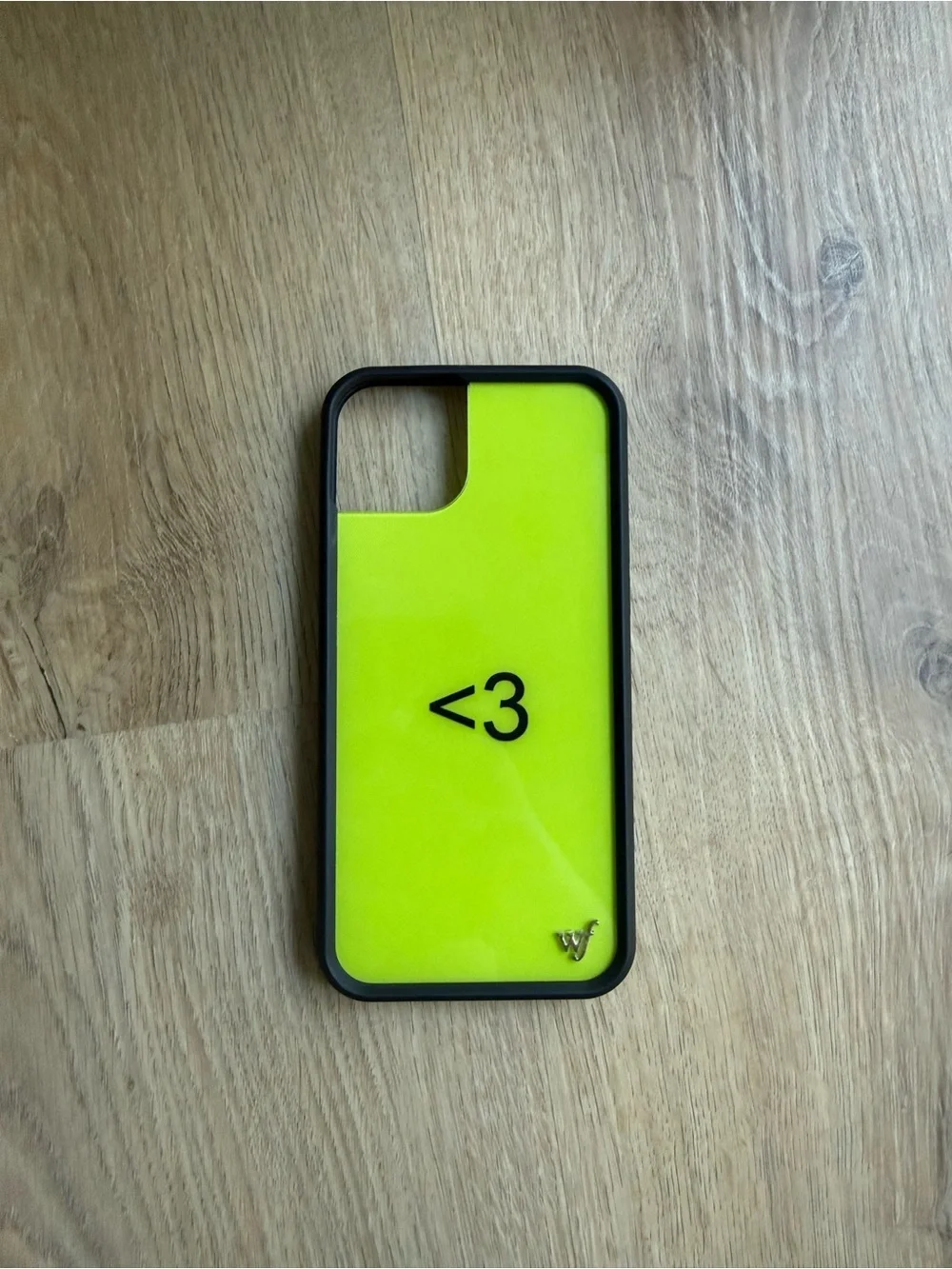 brat charli xcx iphone 15 plus case